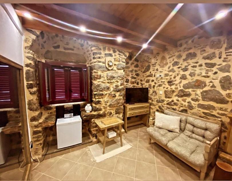 August Castle House Villa Mesta Exterior photo